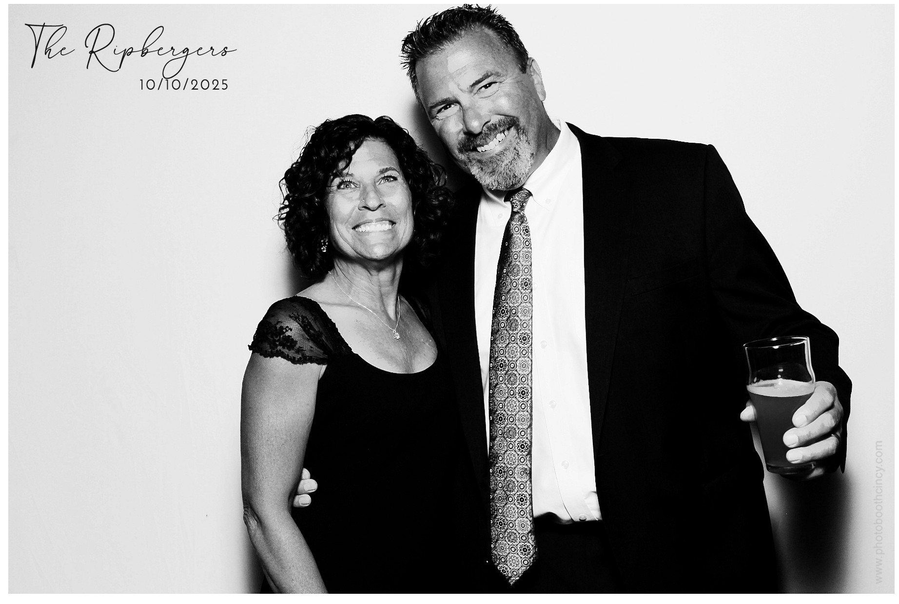 The Ripbergers | View more photos from the event at gallery.photoboothcincy.com/u/PhotoBoothCincy/The-Ripbergers