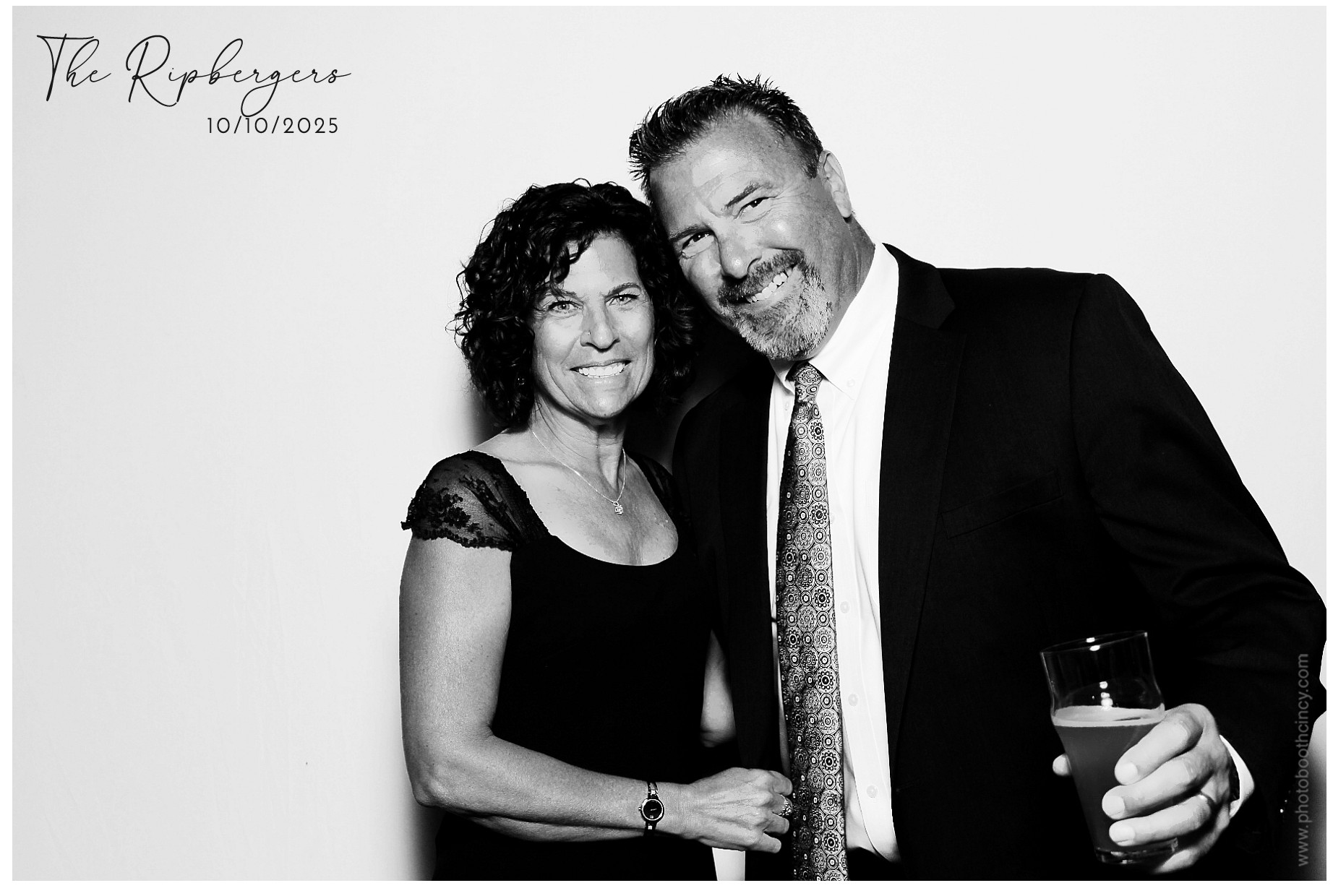 The Ripbergers | View more photos from the event at gallery.photoboothcincy.com/u/PhotoBoothCincy/The-Ripbergers