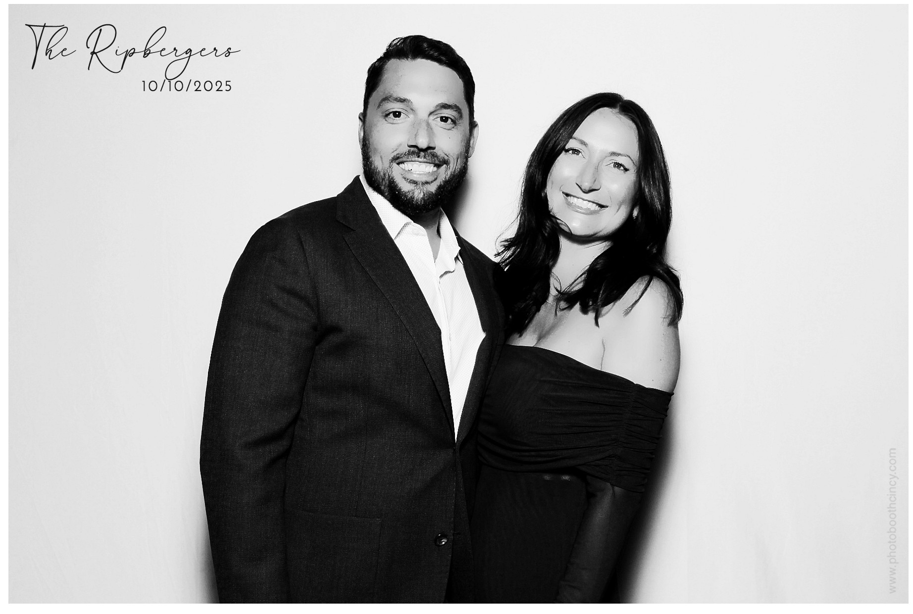 The Ripbergers | View more photos from the event at gallery.photoboothcincy.com/u/PhotoBoothCincy/The-Ripbergers