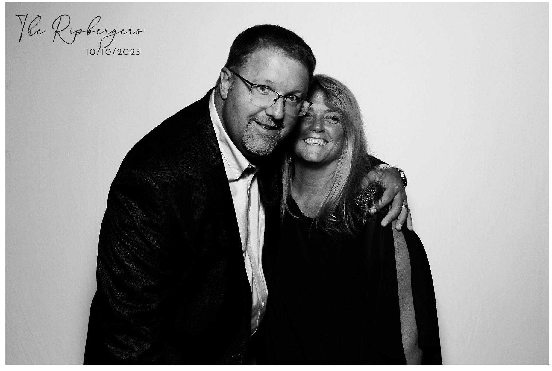 The Ripbergers | View more photos from the event at gallery.photoboothcincy.com/u/PhotoBoothCincy/The-Ripbergers