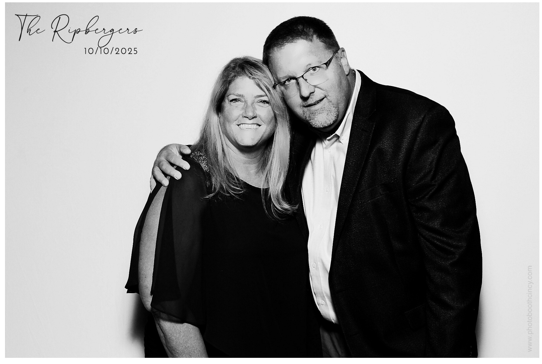 The Ripbergers | View more photos from the event at gallery.photoboothcincy.com/u/PhotoBoothCincy/The-Ripbergers