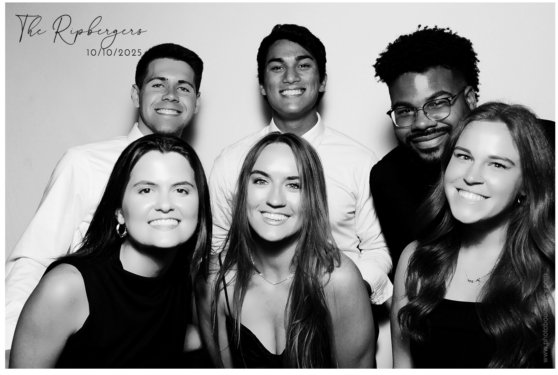 The Ripbergers | View more photos from the event at gallery.photoboothcincy.com/u/PhotoBoothCincy/The-Ripbergers