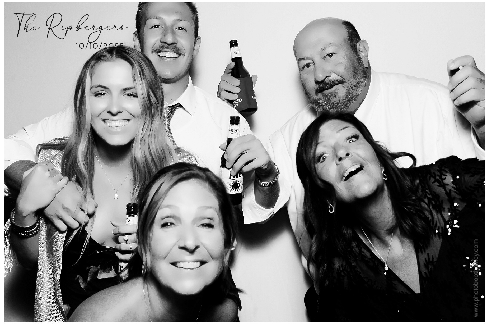 The Ripbergers | View more photos from the event at gallery.photoboothcincy.com/u/PhotoBoothCincy/The-Ripbergers