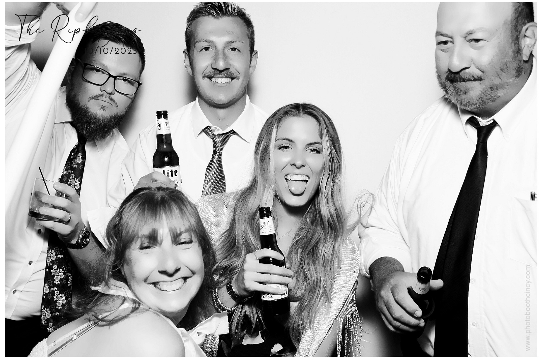 The Ripbergers | View more photos from the event at gallery.photoboothcincy.com/u/PhotoBoothCincy/The-Ripbergers