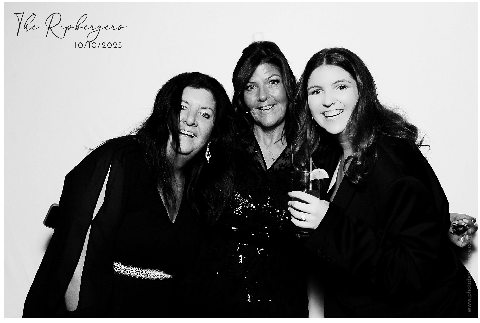 The Ripbergers | View more photos from the event at gallery.photoboothcincy.com/u/PhotoBoothCincy/The-Ripbergers