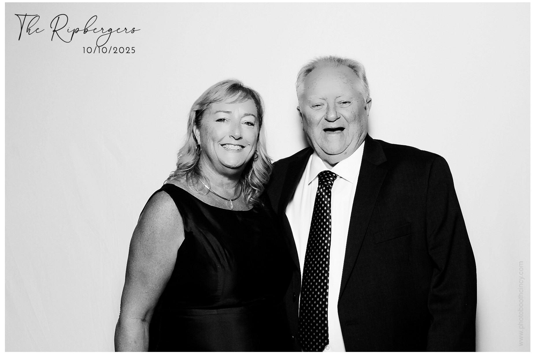 The Ripbergers | View more photos from the event at gallery.photoboothcincy.com/u/PhotoBoothCincy/The-Ripbergers