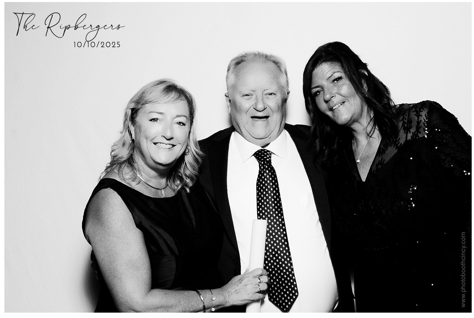 The Ripbergers | View more photos from the event at gallery.photoboothcincy.com/u/PhotoBoothCincy/The-Ripbergers