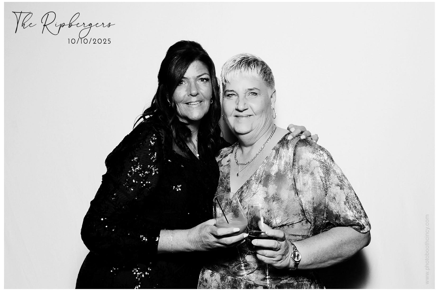 The Ripbergers | View more photos from the event at gallery.photoboothcincy.com/u/PhotoBoothCincy/The-Ripbergers