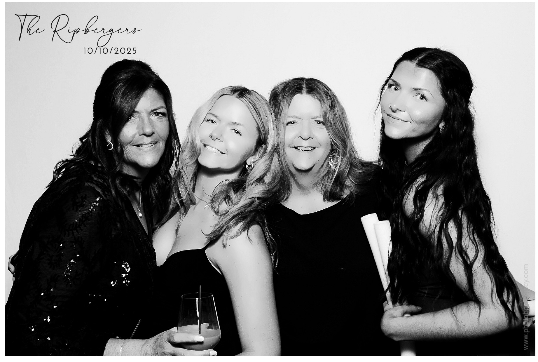 The Ripbergers | View more photos from the event at gallery.photoboothcincy.com/u/PhotoBoothCincy/The-Ripbergers