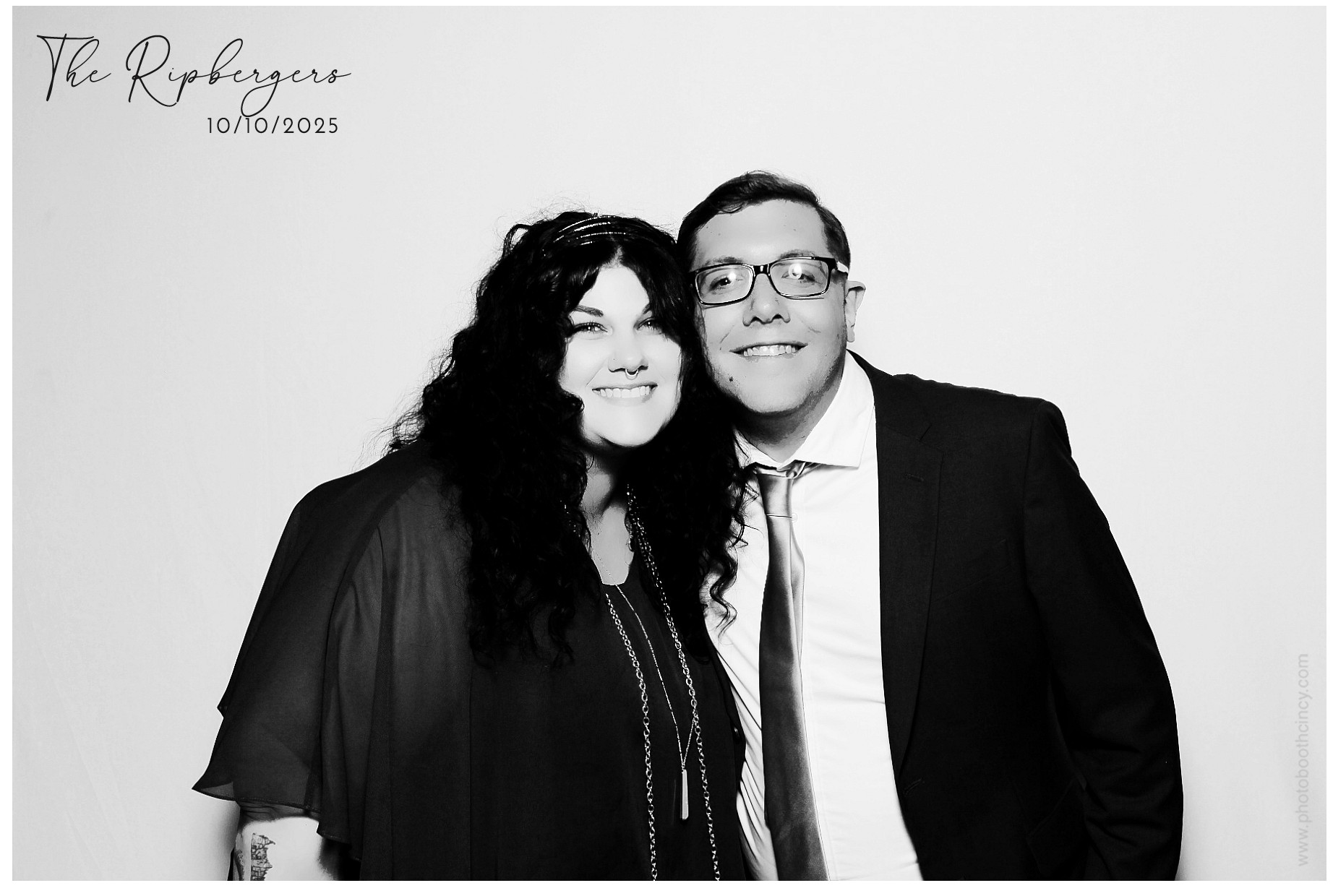 The Ripbergers | View more photos from the event at gallery.photoboothcincy.com/u/PhotoBoothCincy/The-Ripbergers