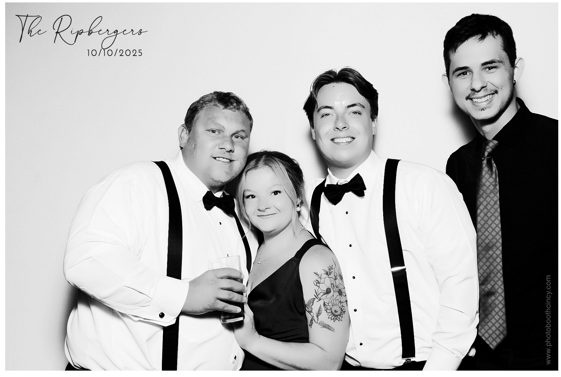 The Ripbergers | View more photos from the event at gallery.photoboothcincy.com/u/PhotoBoothCincy/The-Ripbergers