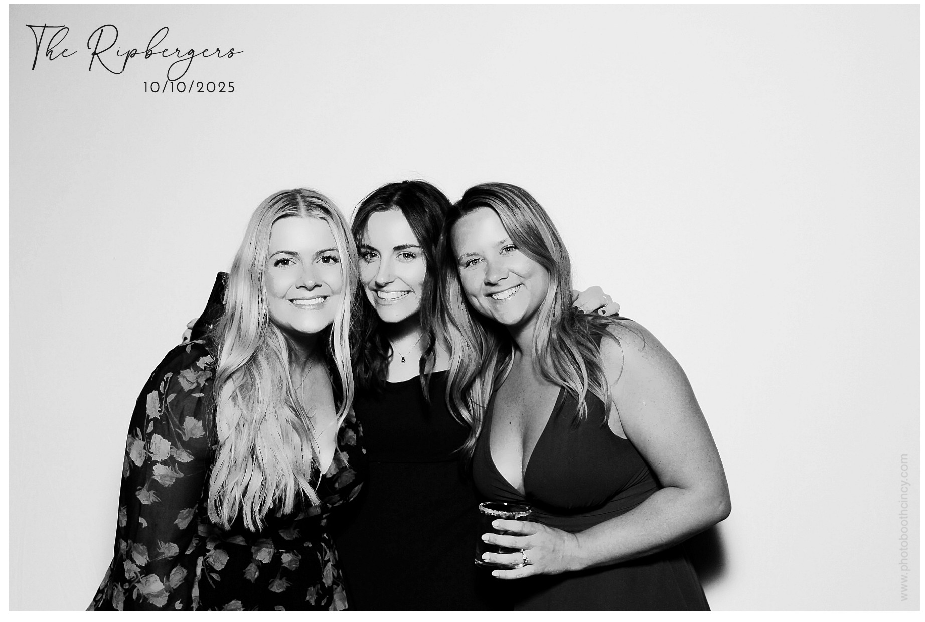 The Ripbergers | View more photos from the event at gallery.photoboothcincy.com/u/PhotoBoothCincy/The-Ripbergers