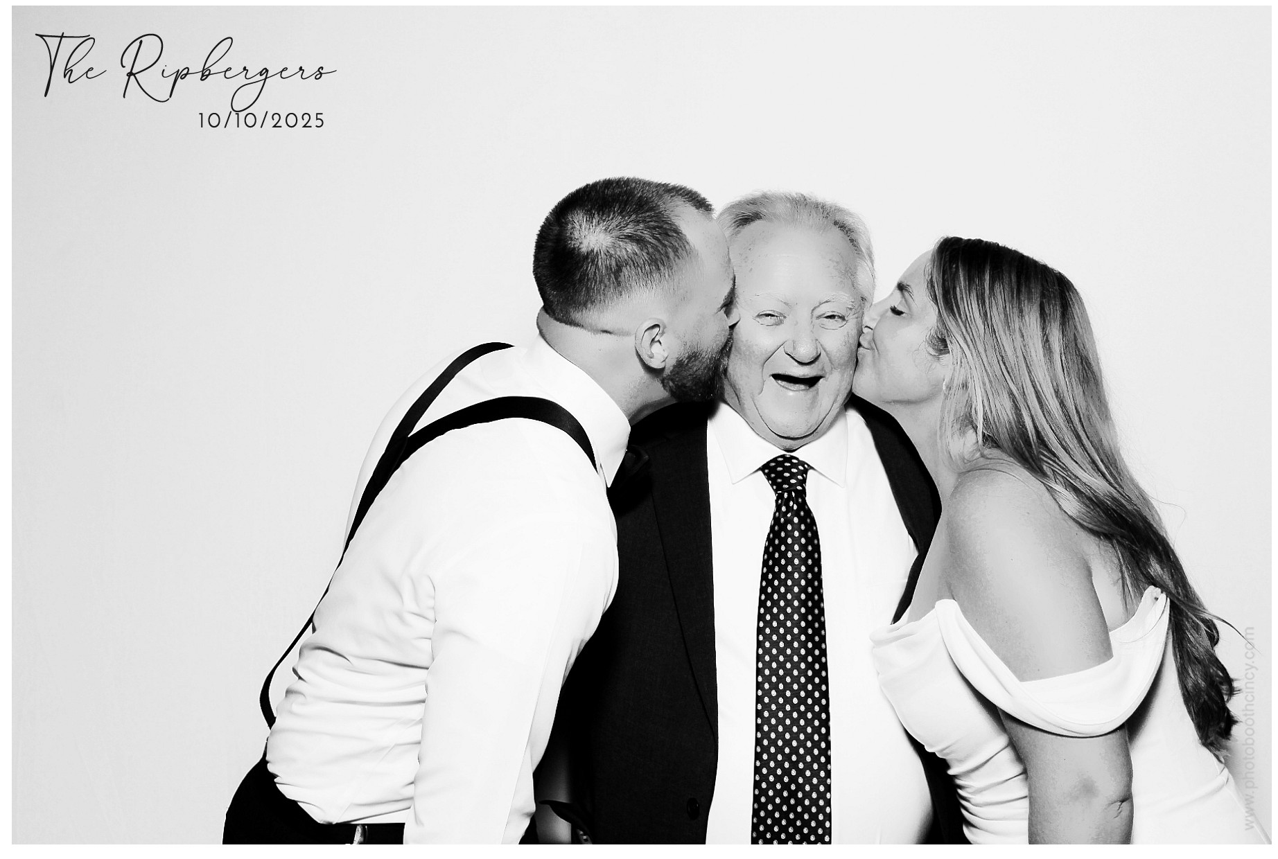 The Ripbergers | View more photos from the event at gallery.photoboothcincy.com/u/PhotoBoothCincy/The-Ripbergers