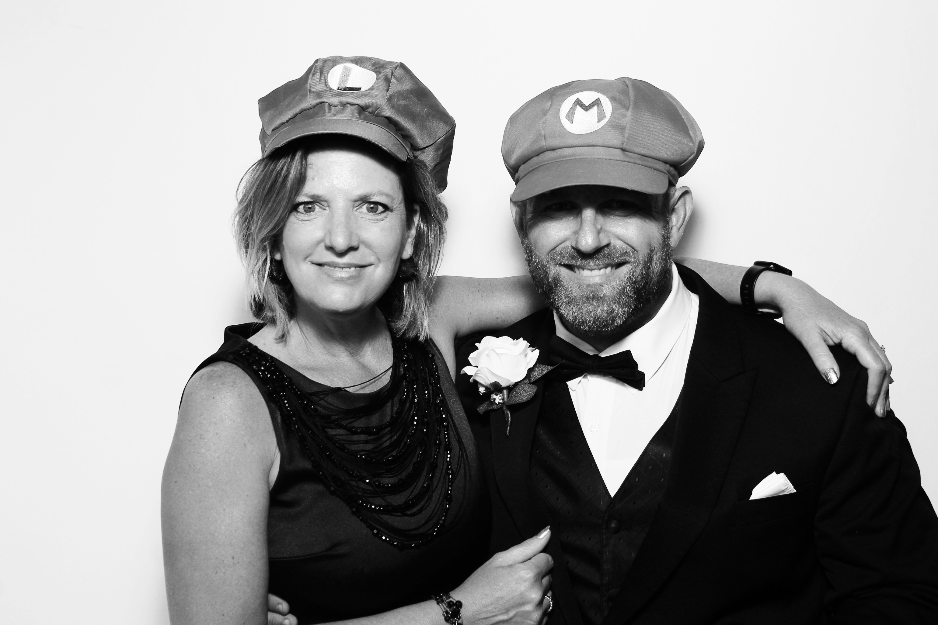 The Rothwells | View more photos from the event at gallery.photoboothcincy.com/u/PhotoBoothCincy/The-Rothwells