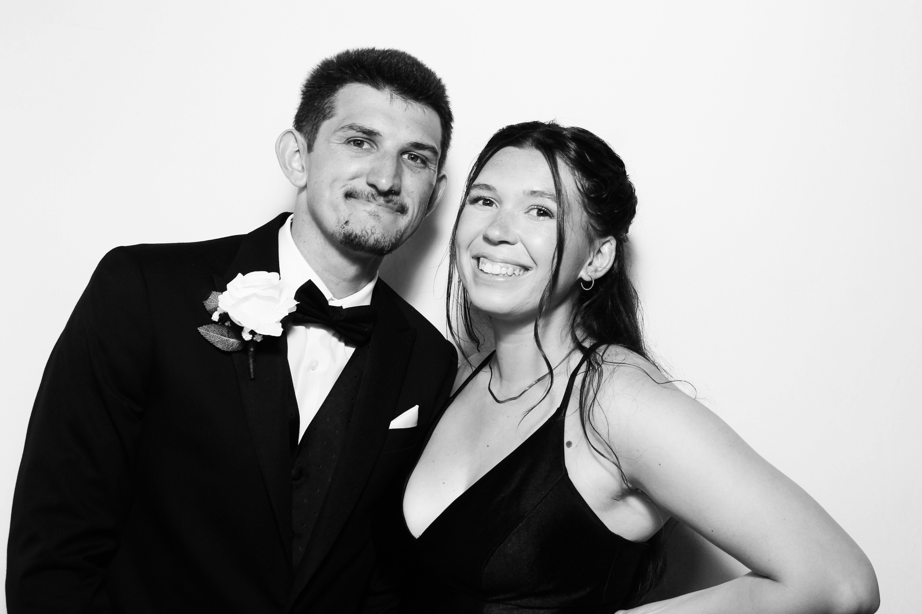 The Rothwells | View more photos from the event at gallery.photoboothcincy.com/u/PhotoBoothCincy/The-Rothwells