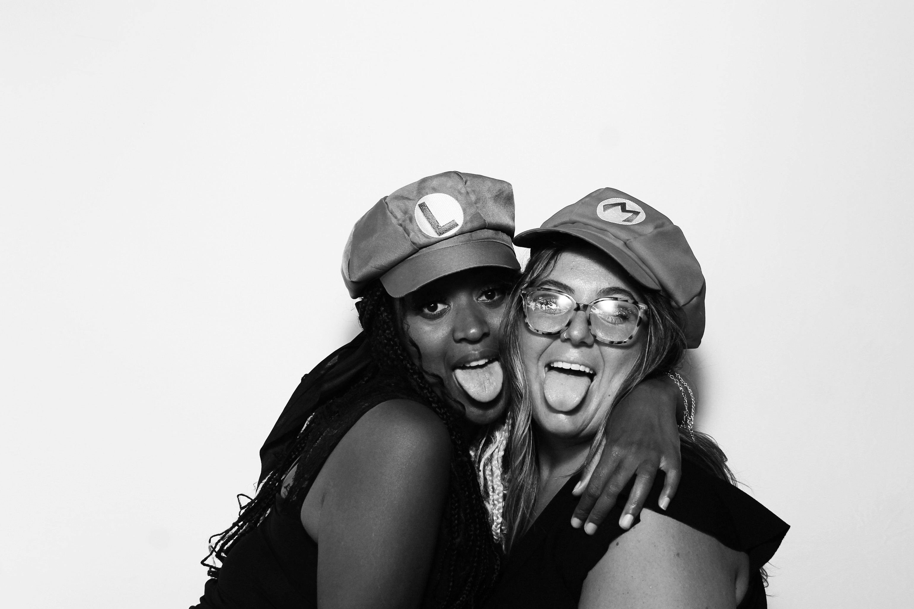 The Rothwells | View more photos from the event at gallery.photoboothcincy.com/u/PhotoBoothCincy/The-Rothwells