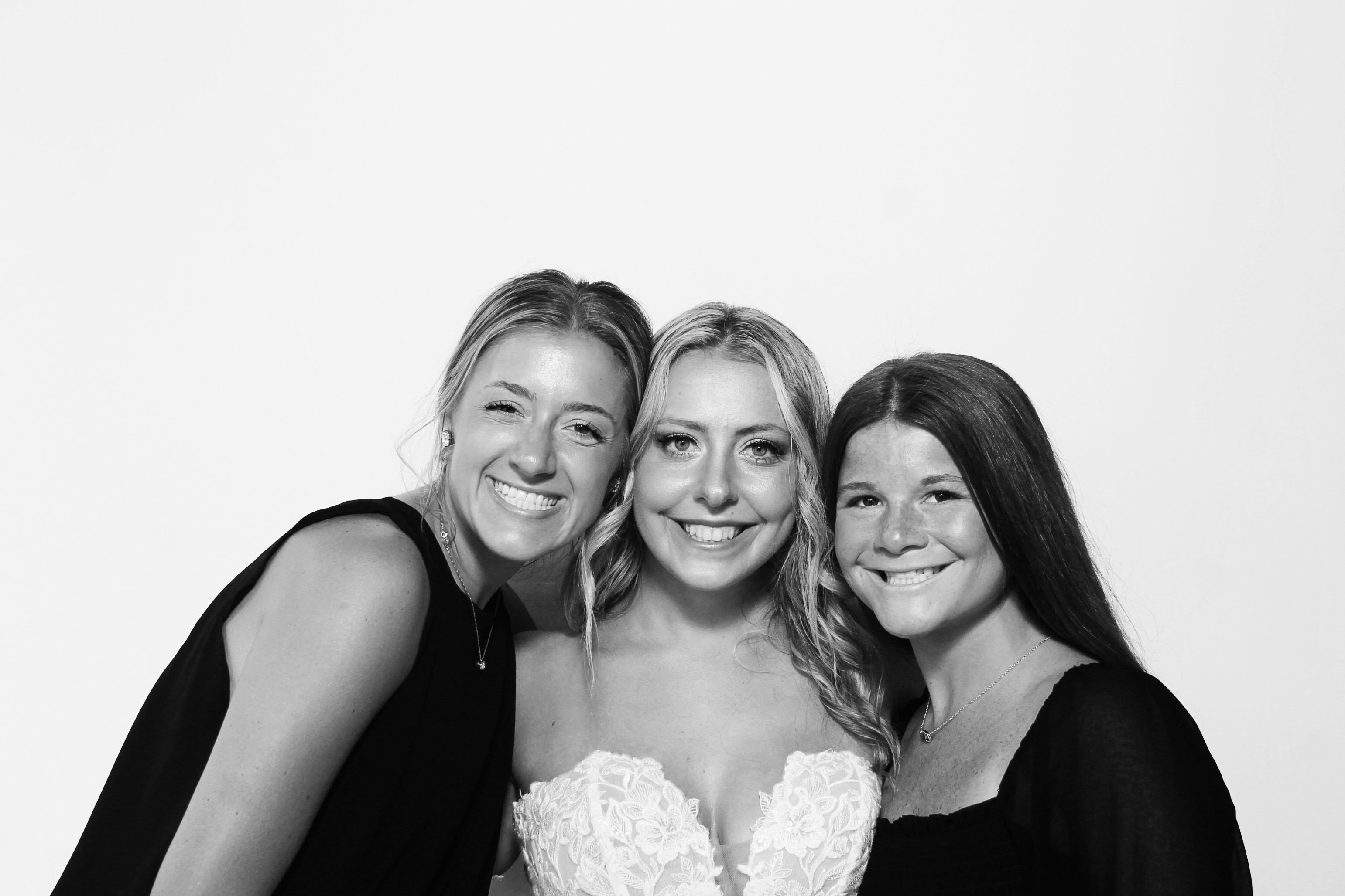 The Rothwells | View more photos from the event at gallery.photoboothcincy.com/u/PhotoBoothCincy/The-Rothwells