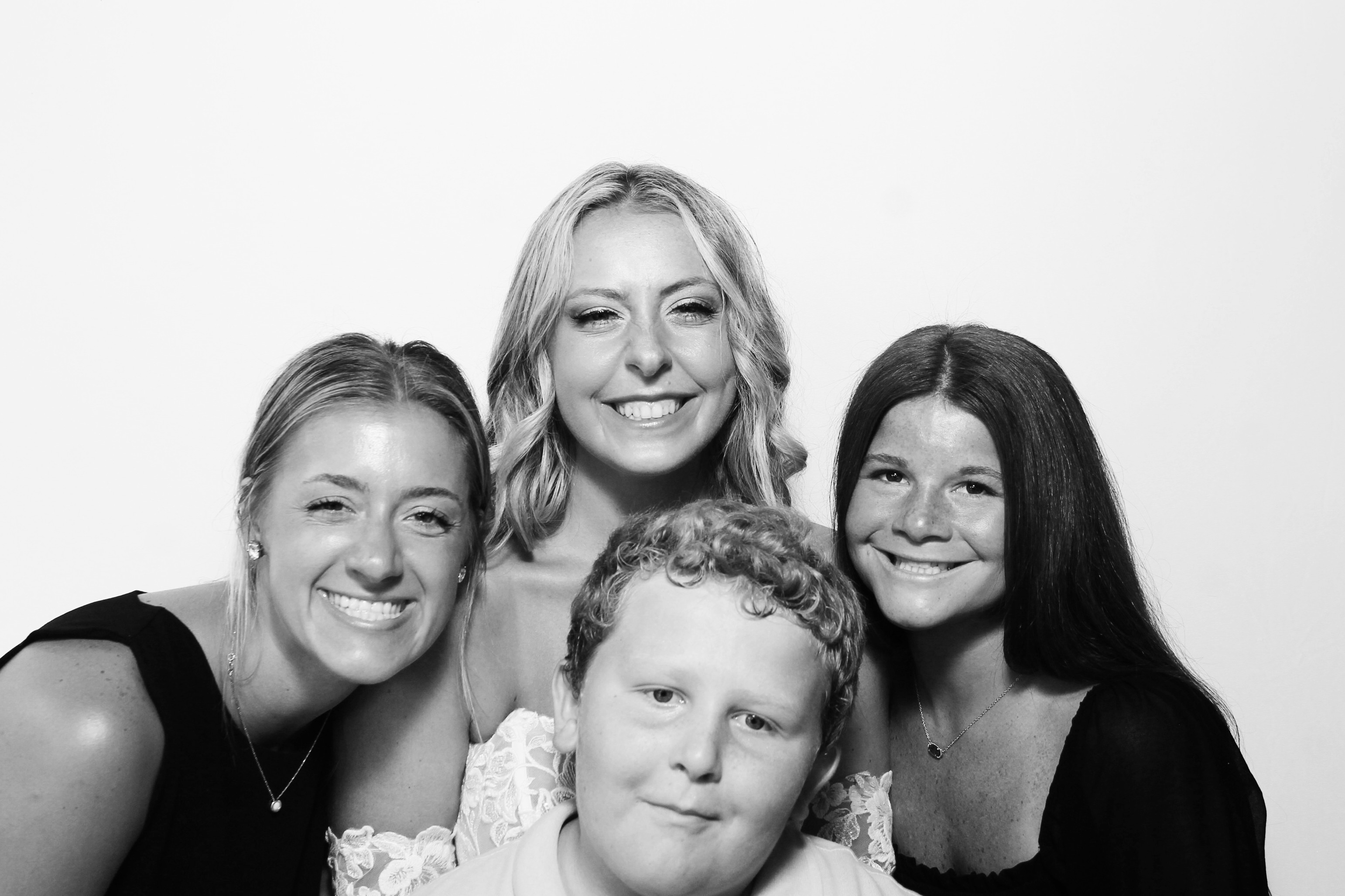 The Rothwells | View more photos from the event at gallery.photoboothcincy.com/u/PhotoBoothCincy/The-Rothwells