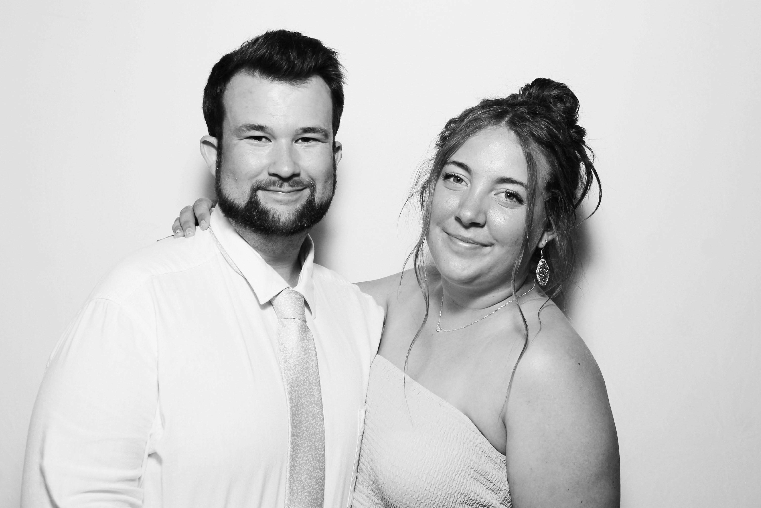 The Rothwells | View more photos from the event at gallery.photoboothcincy.com/u/PhotoBoothCincy/The-Rothwells