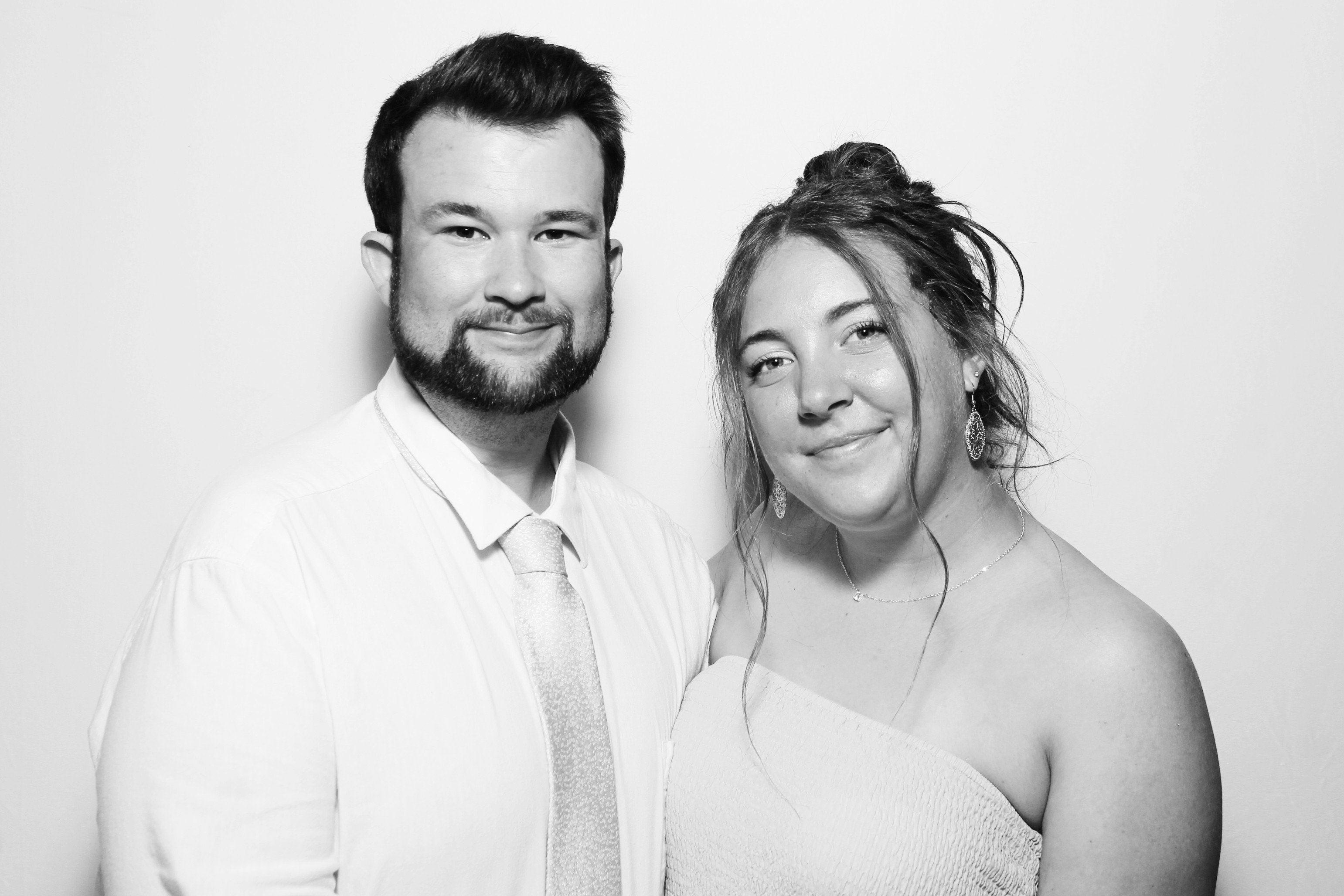 The Rothwells | View more photos from the event at gallery.photoboothcincy.com/u/PhotoBoothCincy/The-Rothwells