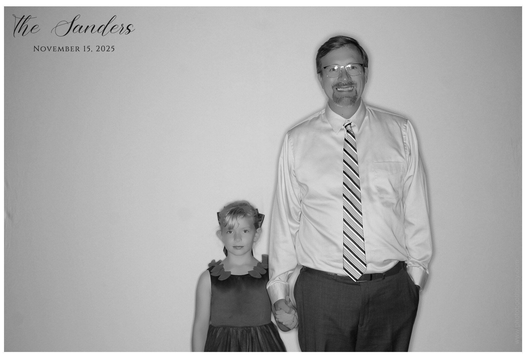 The Sanders | View more photos from the event at gallery.photoboothcincy.com/u/PhotoBoothCincy/The-Sanders