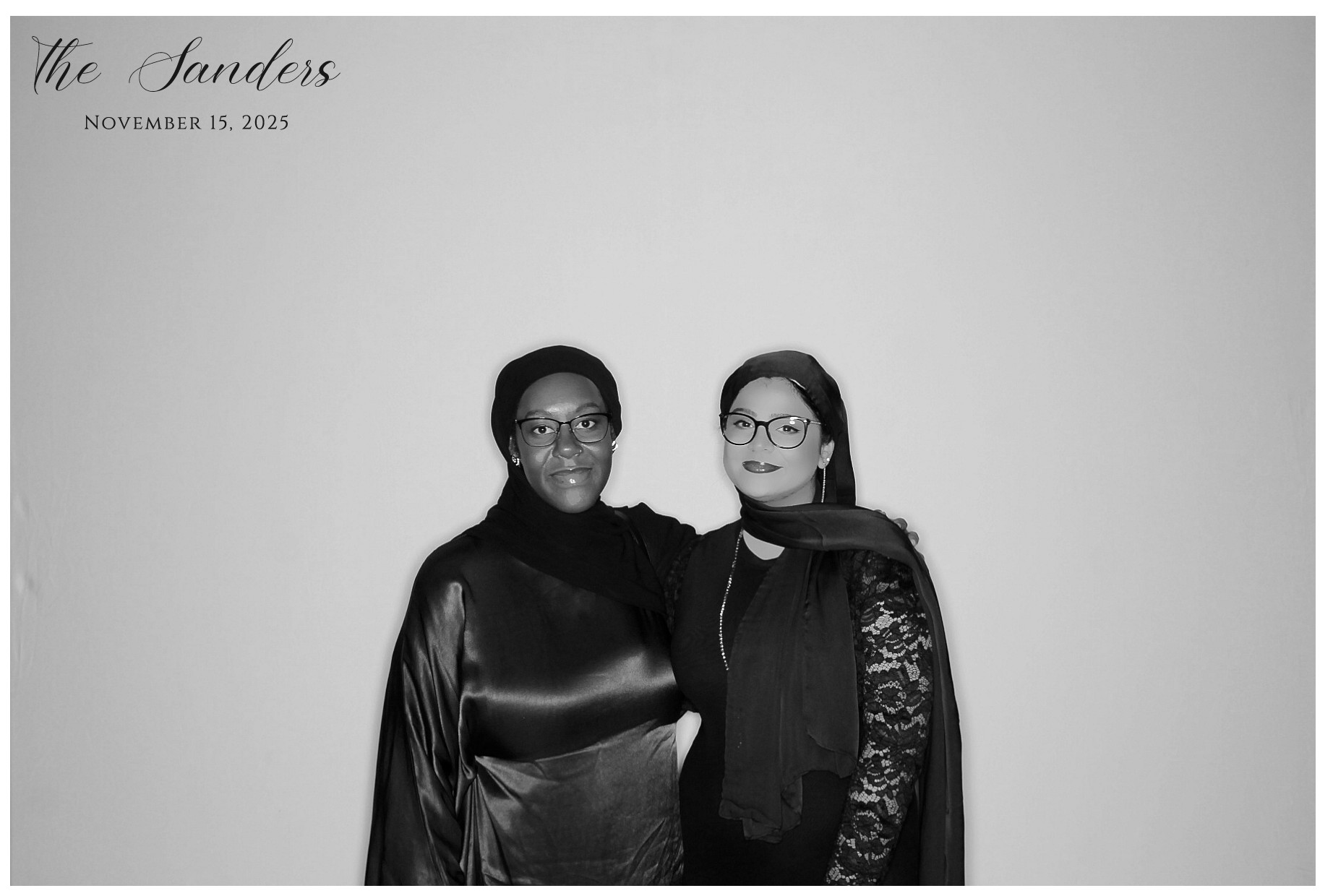 The Sanders | View more photos from the event at gallery.photoboothcincy.com/u/PhotoBoothCincy/The-Sanders