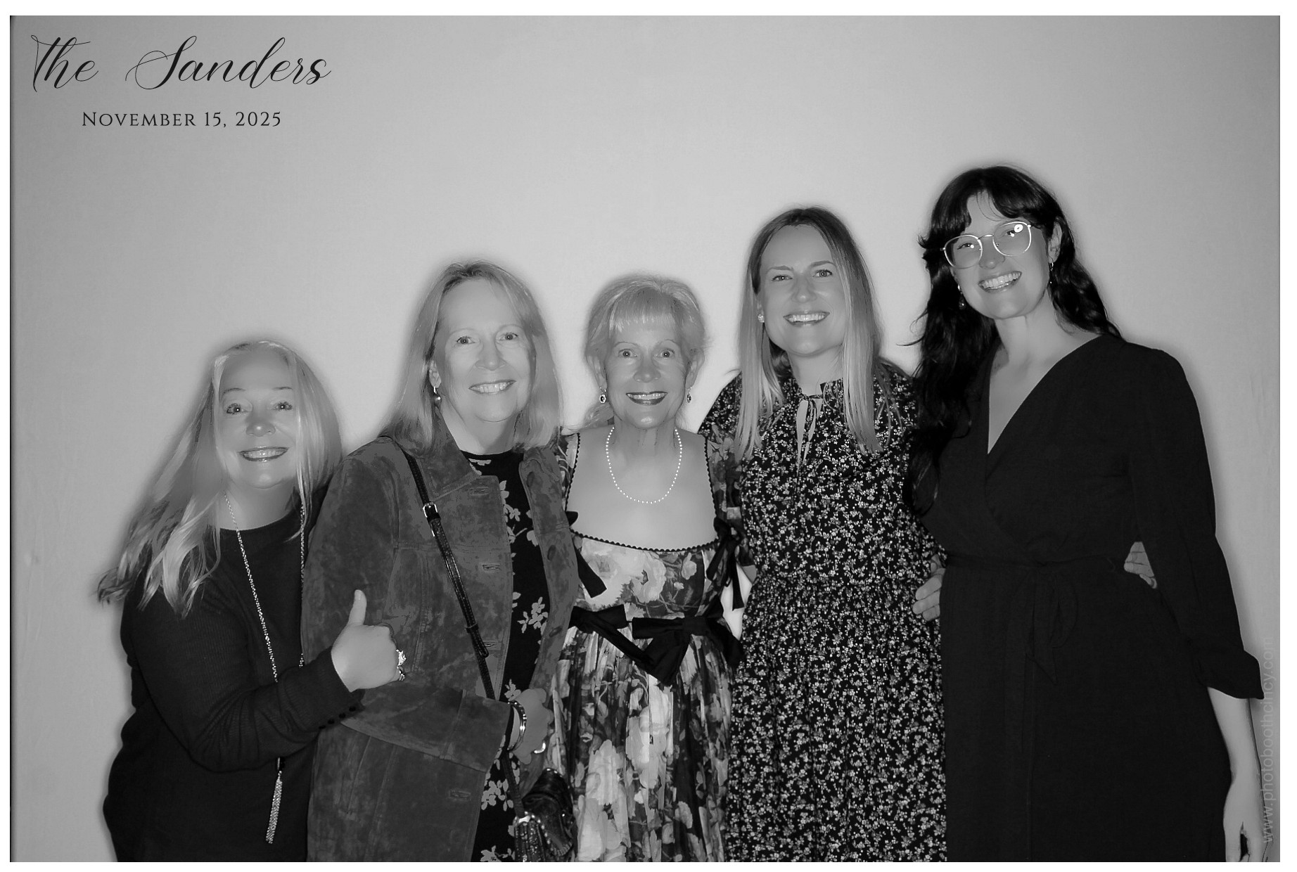 The Sanders | View more photos from the event at gallery.photoboothcincy.com/u/PhotoBoothCincy/The-Sanders