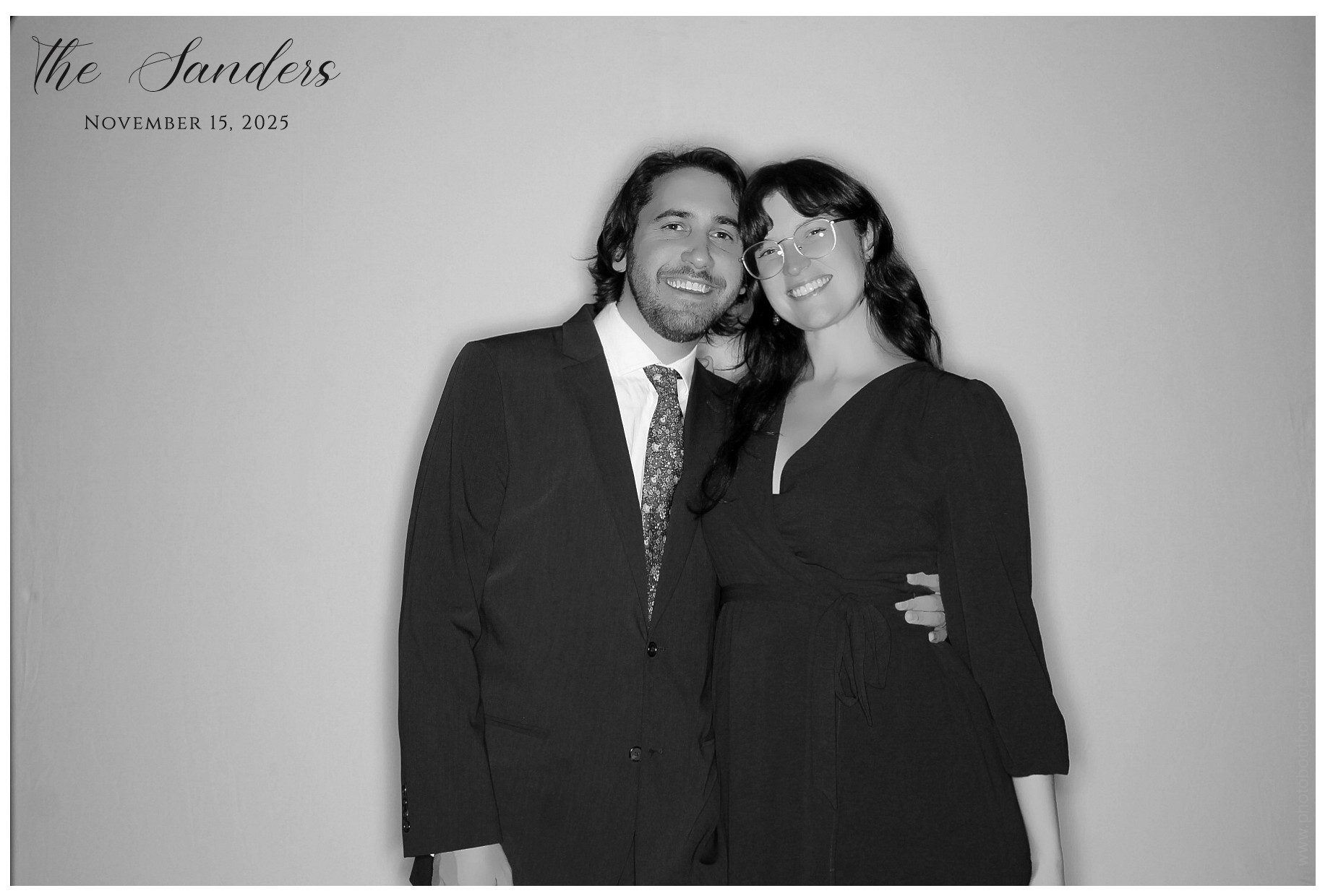 The Sanders | View more photos from the event at gallery.photoboothcincy.com/u/PhotoBoothCincy/The-Sanders