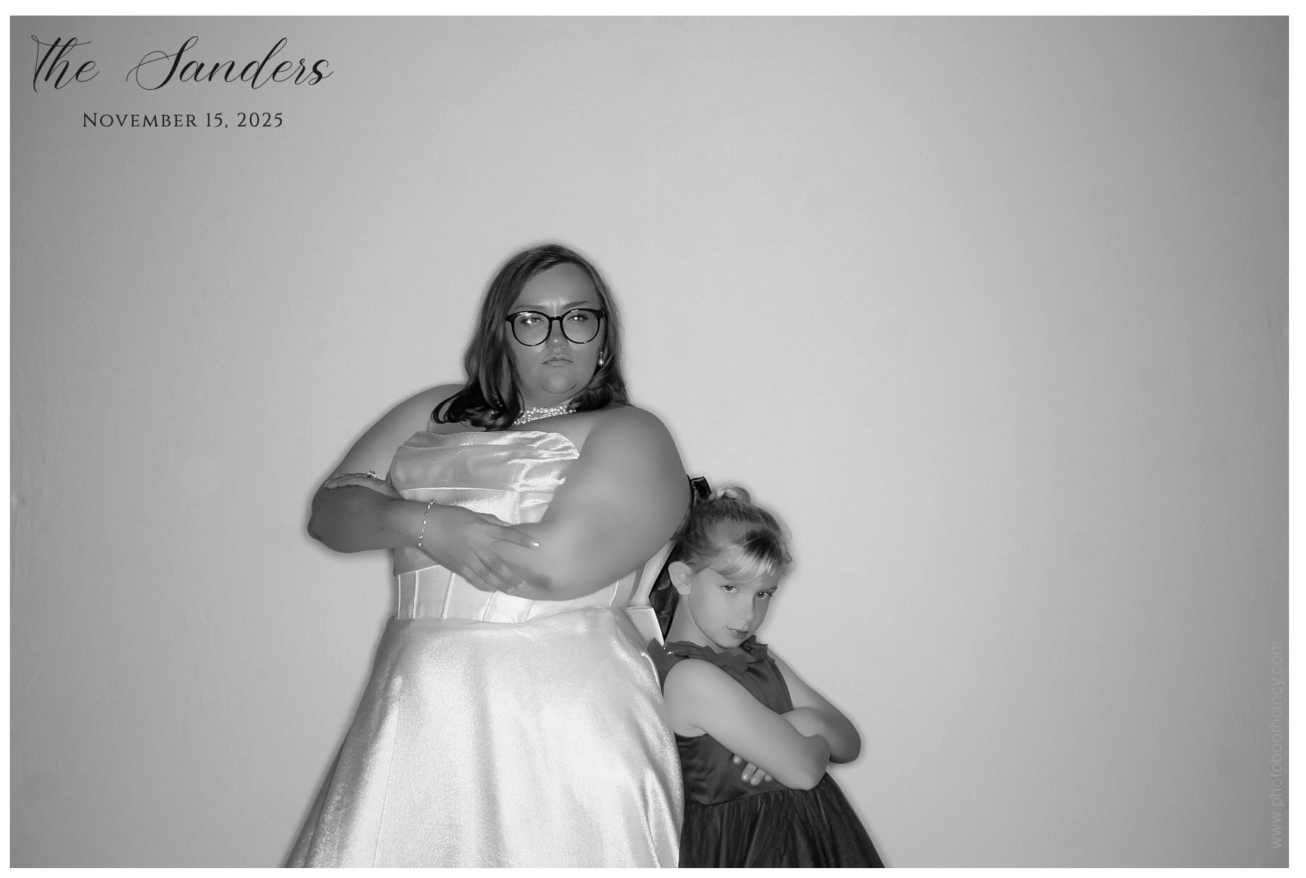 The Sanders | View more photos from the event at gallery.photoboothcincy.com/u/PhotoBoothCincy/The-Sanders