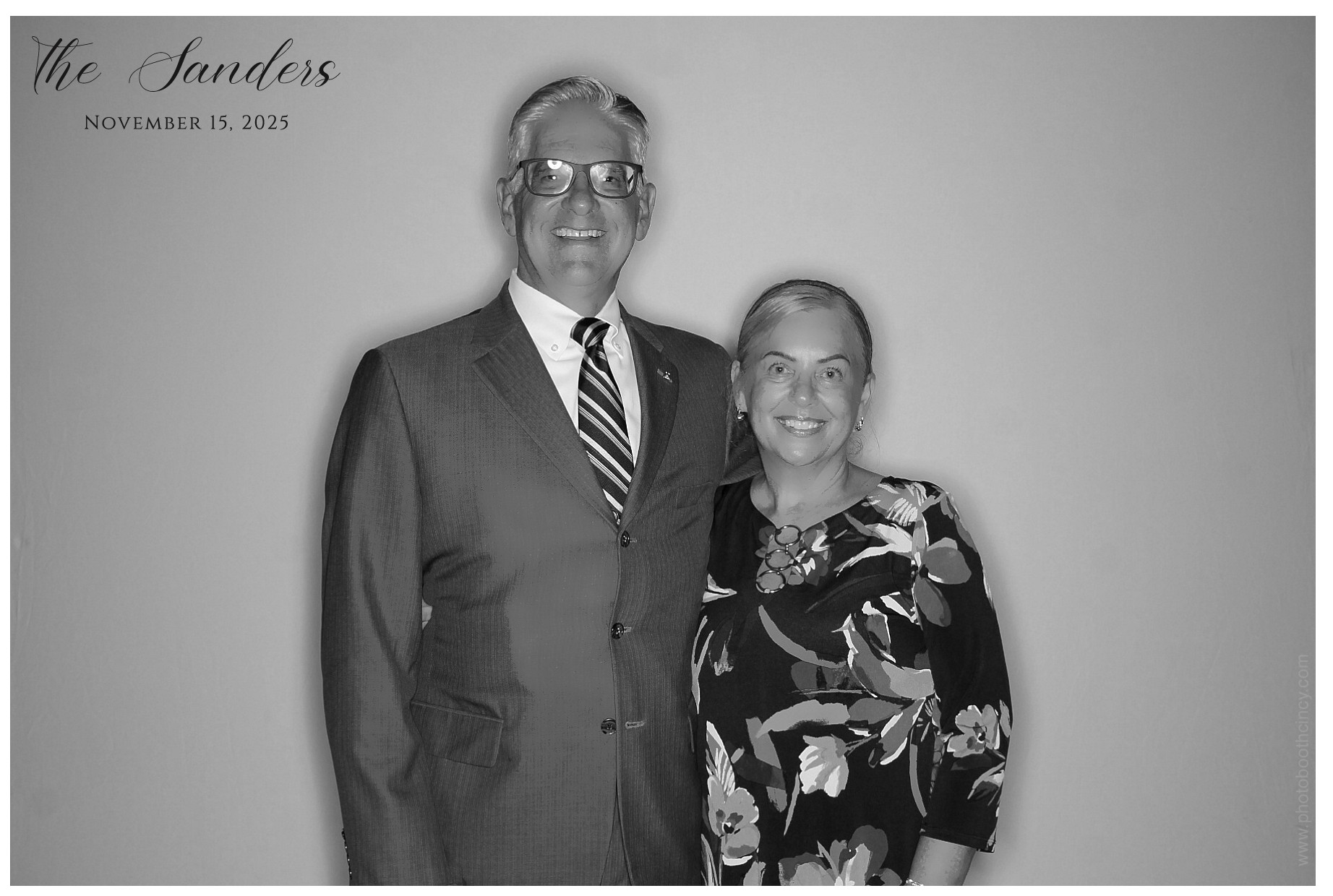 The Sanders | View more photos from the event at gallery.photoboothcincy.com/u/PhotoBoothCincy/The-Sanders