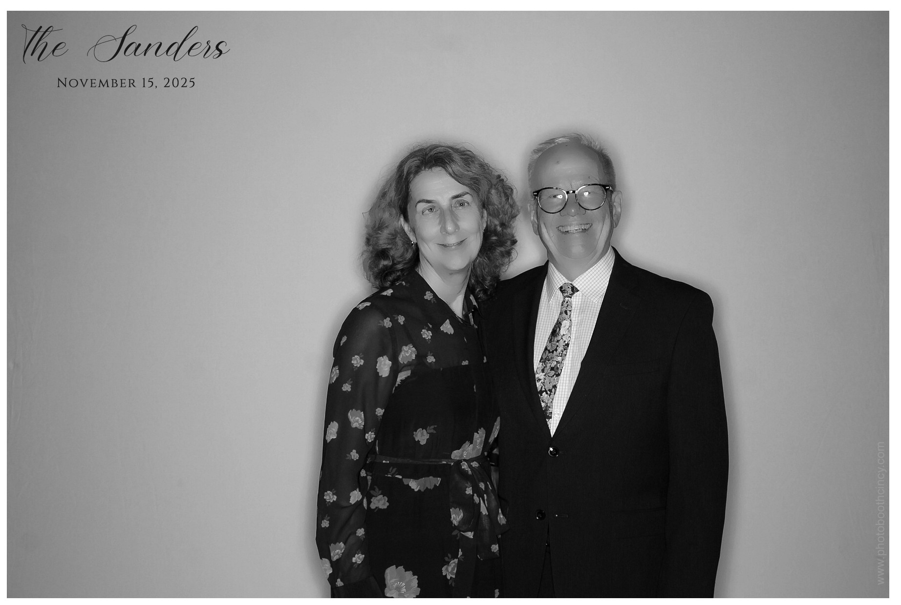The Sanders | View more photos from the event at gallery.photoboothcincy.com/u/PhotoBoothCincy/The-Sanders