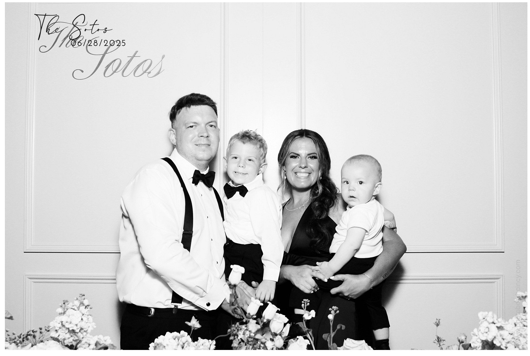 The Soto's | View more photos from the event at gallery.photoboothcincy.com/u/PhotoBoothCincy/The-Sotos