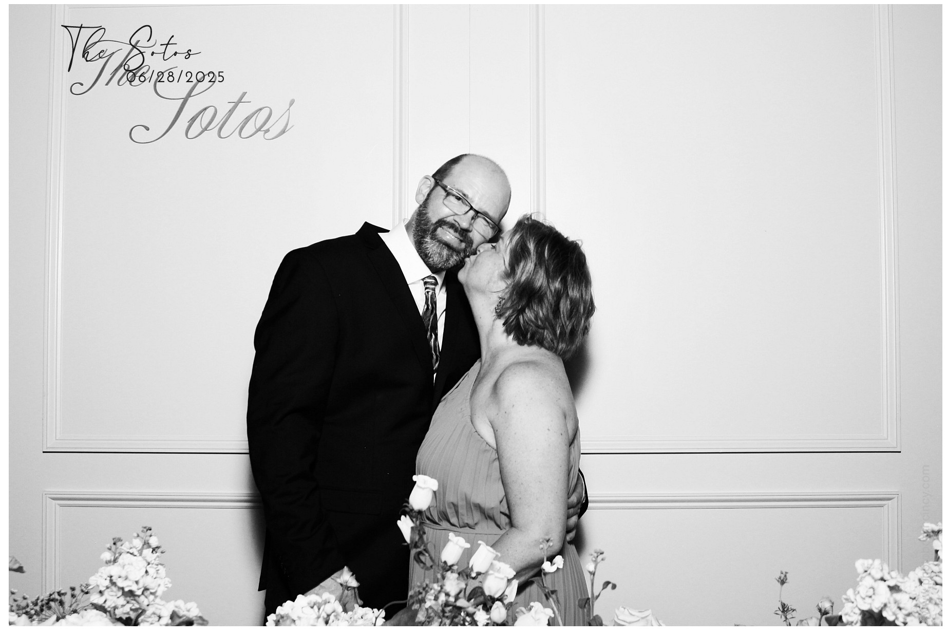 The Soto's | View more photos from the event at gallery.photoboothcincy.com/u/PhotoBoothCincy/The-Sotos