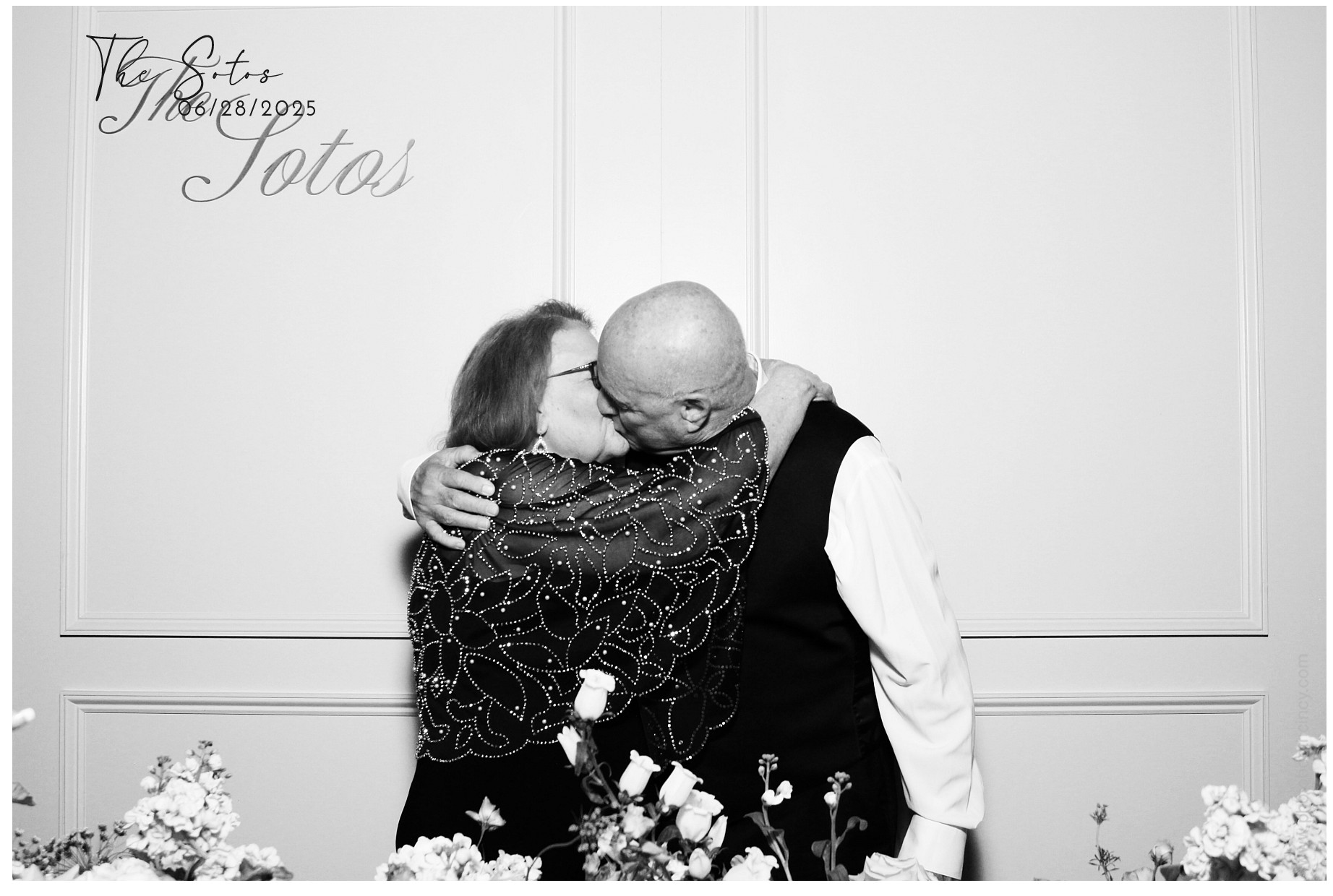 The Soto's | View more photos from the event at gallery.photoboothcincy.com/u/PhotoBoothCincy/The-Sotos