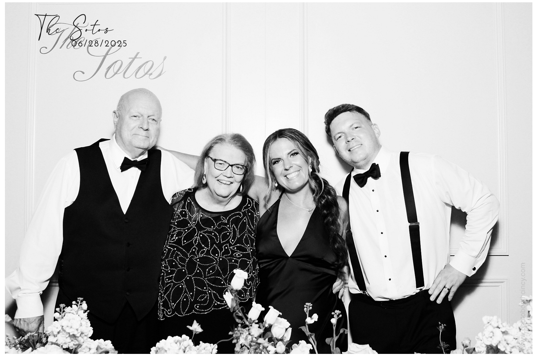 The Soto's | View more photos from the event at gallery.photoboothcincy.com/u/PhotoBoothCincy/The-Sotos