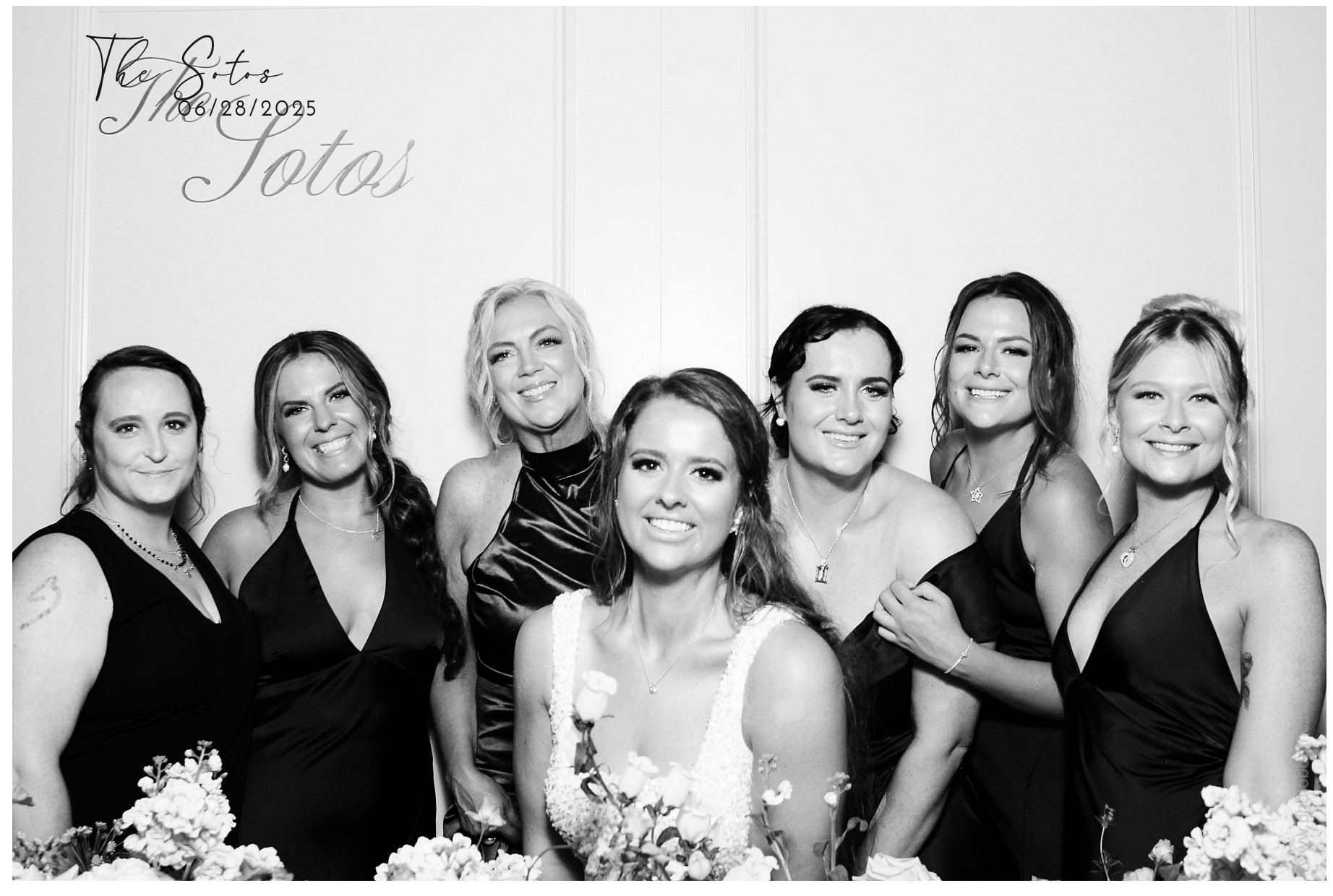 The Soto's | View more photos from the event at gallery.photoboothcincy.com/u/PhotoBoothCincy/The-Sotos