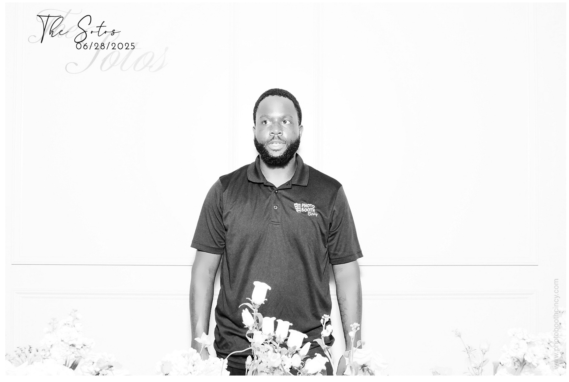 The Soto's | View more photos from the event at gallery.photoboothcincy.com/u/PhotoBoothCincy/The-Sotos