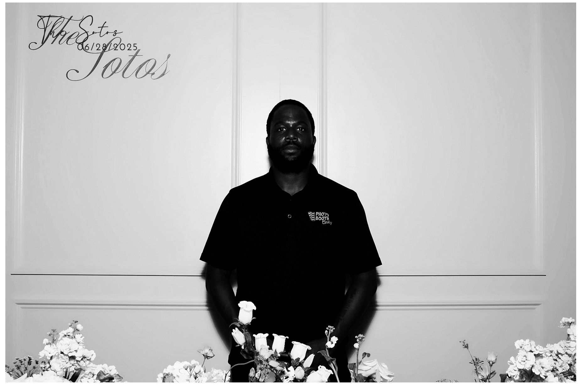 The Soto's | View more photos from the event at gallery.photoboothcincy.com/u/PhotoBoothCincy/The-Sotos