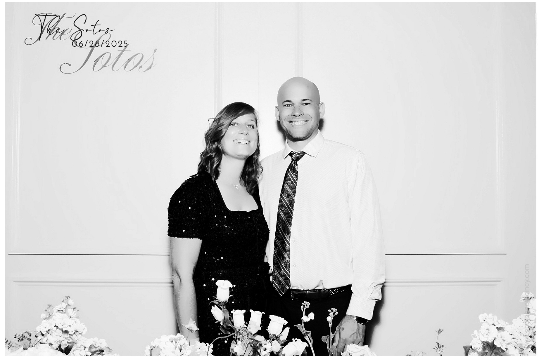 The Soto's | View more photos from the event at gallery.photoboothcincy.com/u/PhotoBoothCincy/The-Sotos