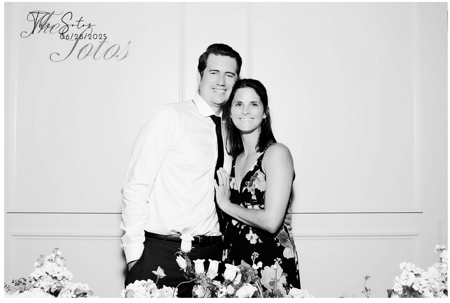 The Soto's | View more photos from the event at gallery.photoboothcincy.com/u/PhotoBoothCincy/The-Sotos