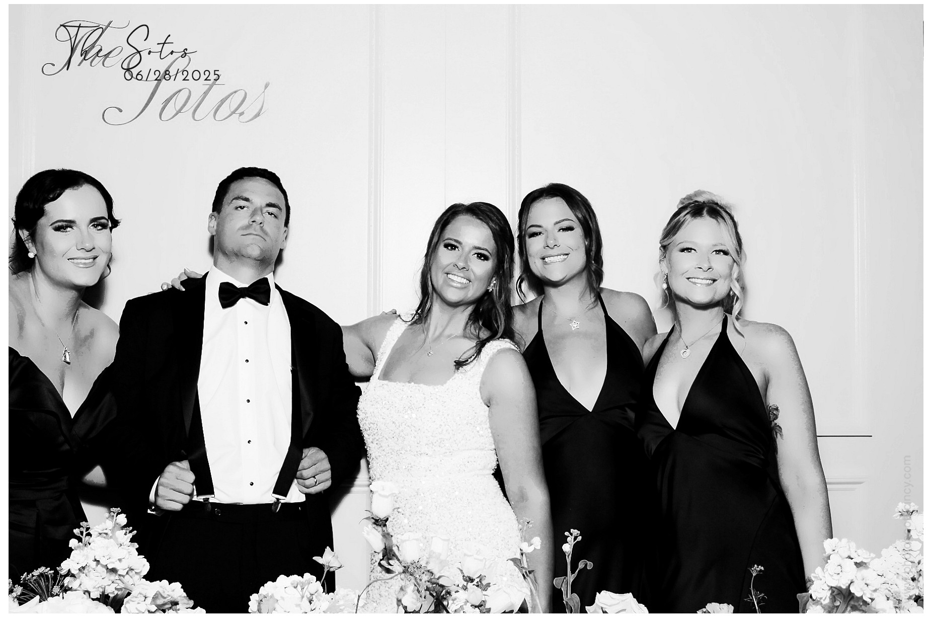 The Soto's | View more photos from the event at gallery.photoboothcincy.com/u/PhotoBoothCincy/The-Sotos