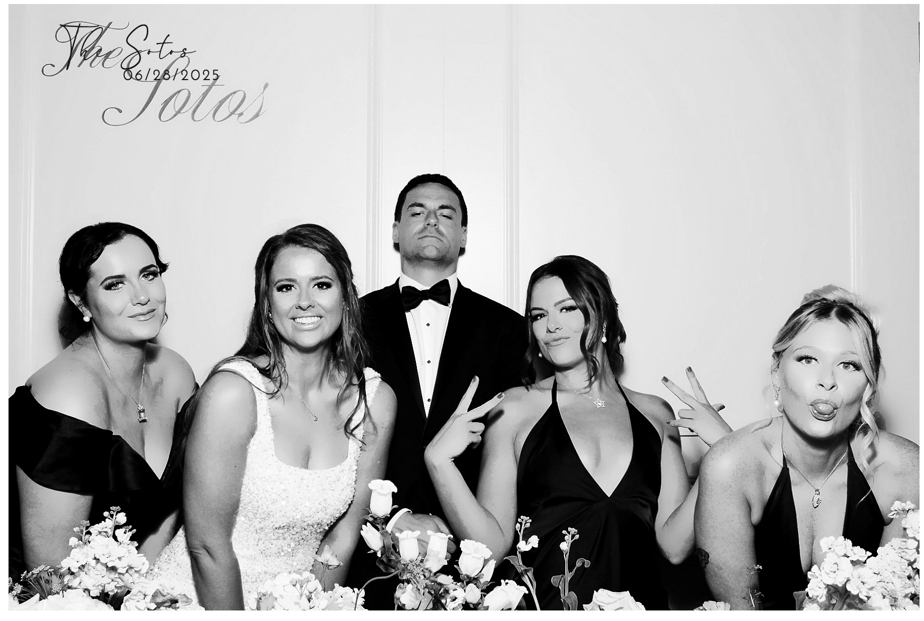 The Soto's | View more photos from the event at gallery.photoboothcincy.com/u/PhotoBoothCincy/The-Sotos