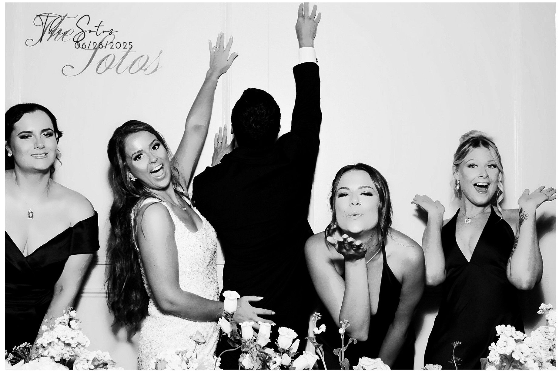 The Soto's | View more photos from the event at gallery.photoboothcincy.com/u/PhotoBoothCincy/The-Sotos