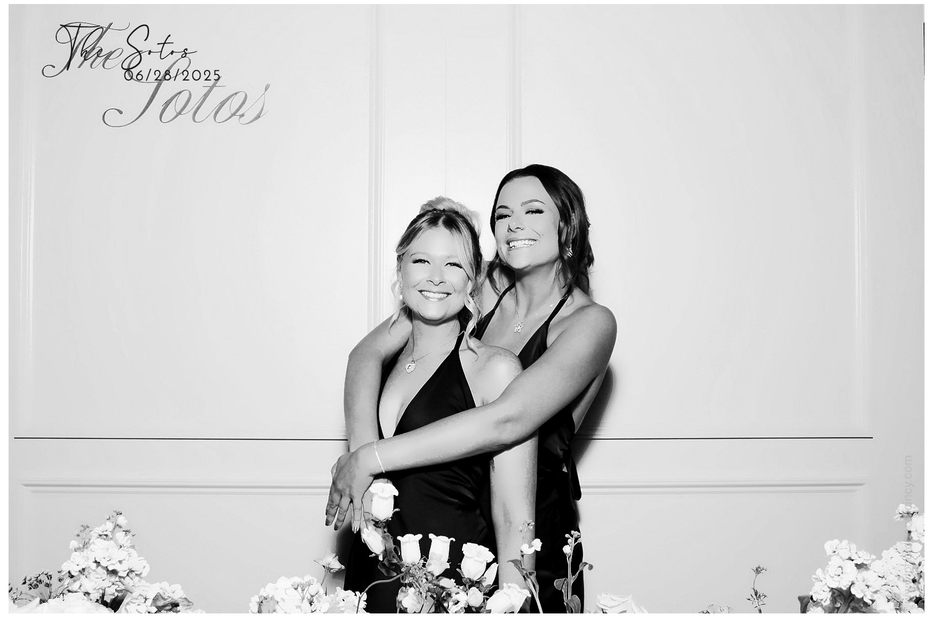 The Soto's | View more photos from the event at gallery.photoboothcincy.com/u/PhotoBoothCincy/The-Sotos