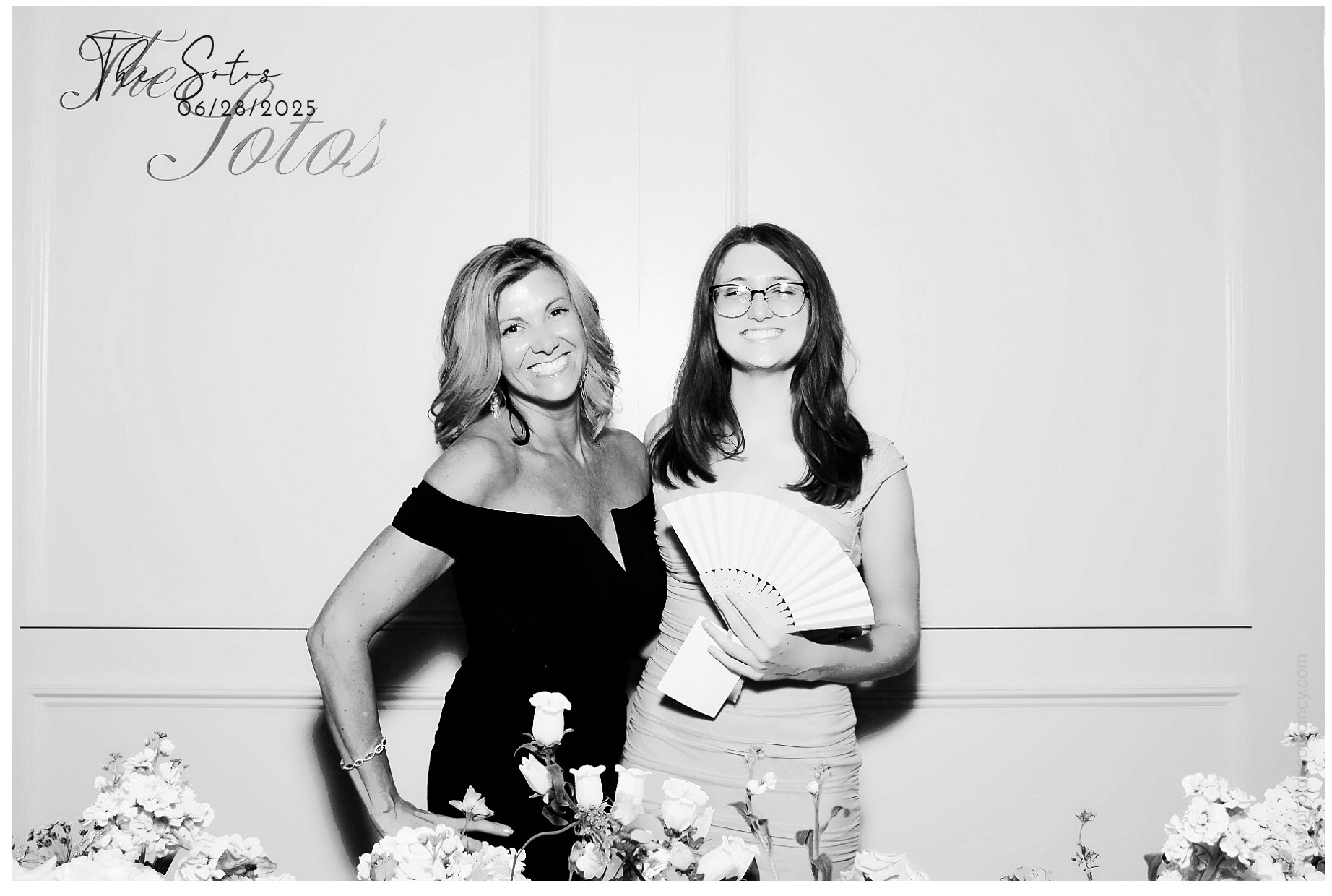 The Soto's | View more photos from the event at gallery.photoboothcincy.com/u/PhotoBoothCincy/The-Sotos