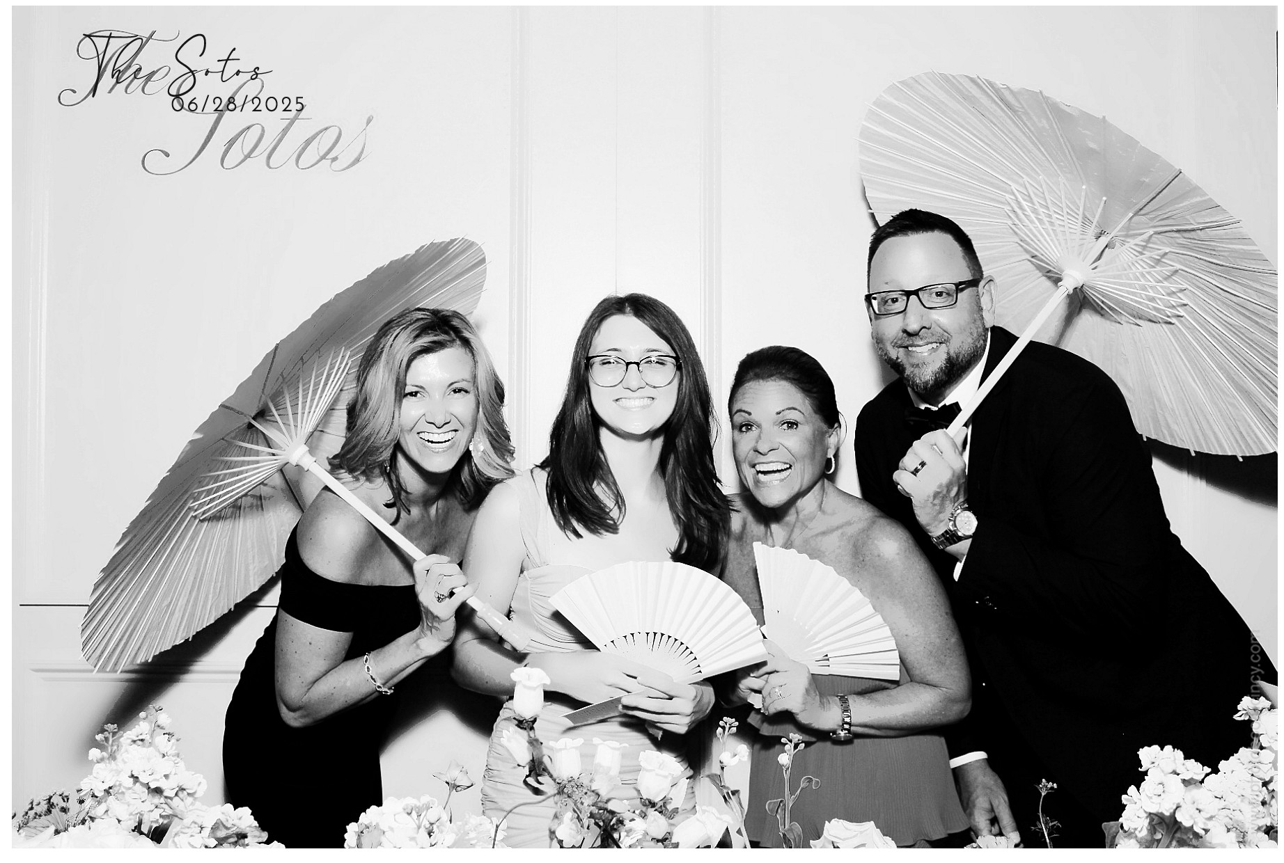 The Soto's | View more photos from the event at gallery.photoboothcincy.com/u/PhotoBoothCincy/The-Sotos