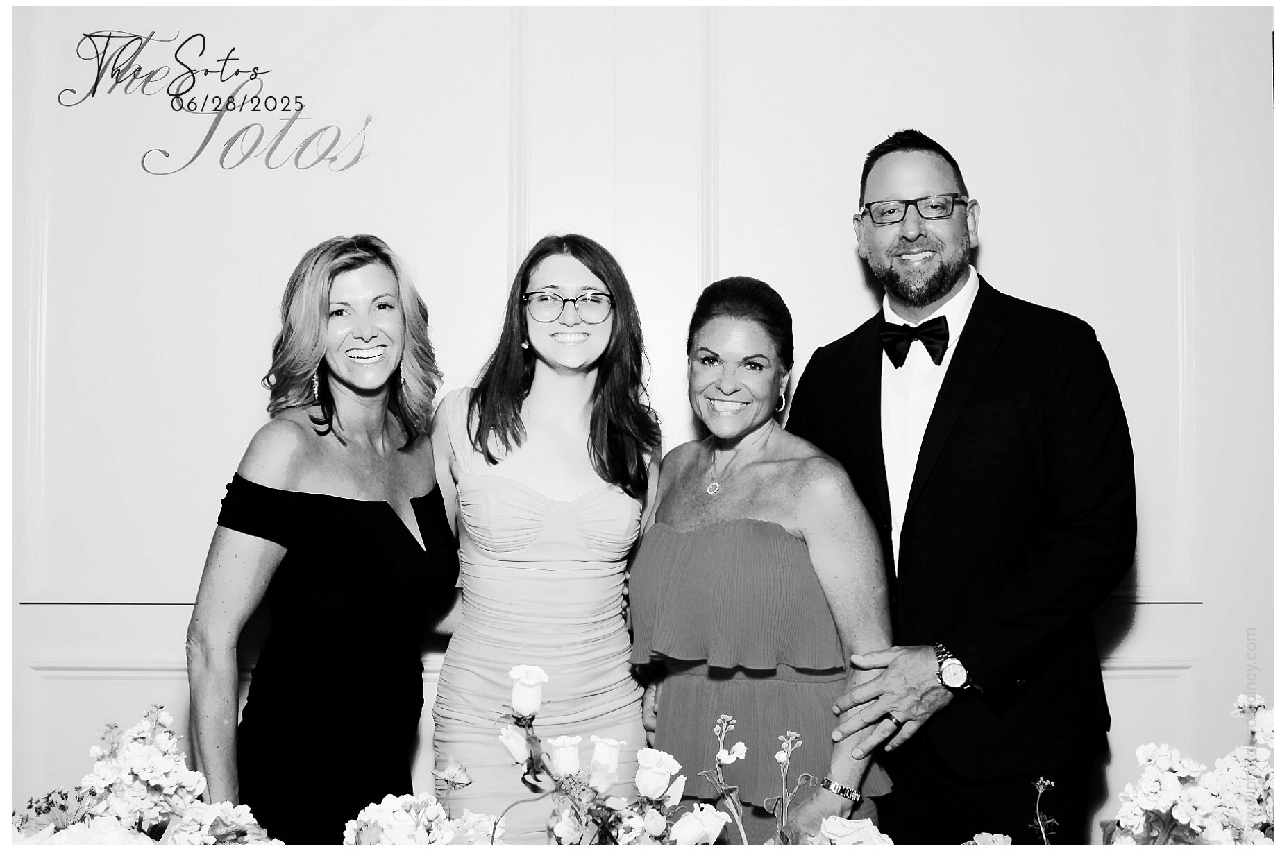 The Soto's | View more photos from the event at gallery.photoboothcincy.com/u/PhotoBoothCincy/The-Sotos