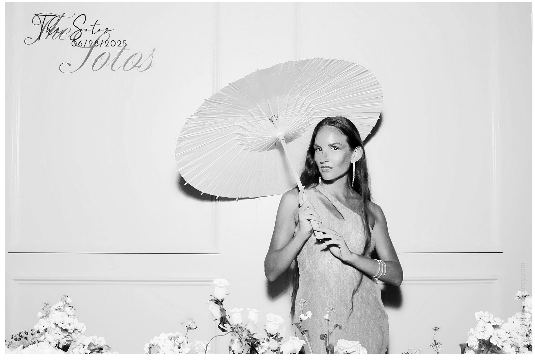 The Soto's | View more photos from the event at gallery.photoboothcincy.com/u/PhotoBoothCincy/The-Sotos