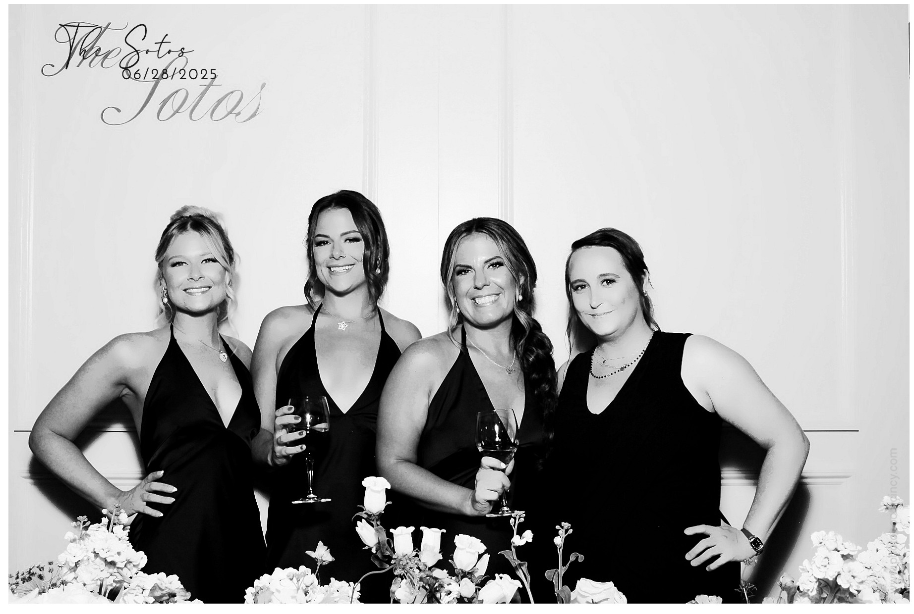 The Soto's | View more photos from the event at gallery.photoboothcincy.com/u/PhotoBoothCincy/The-Sotos