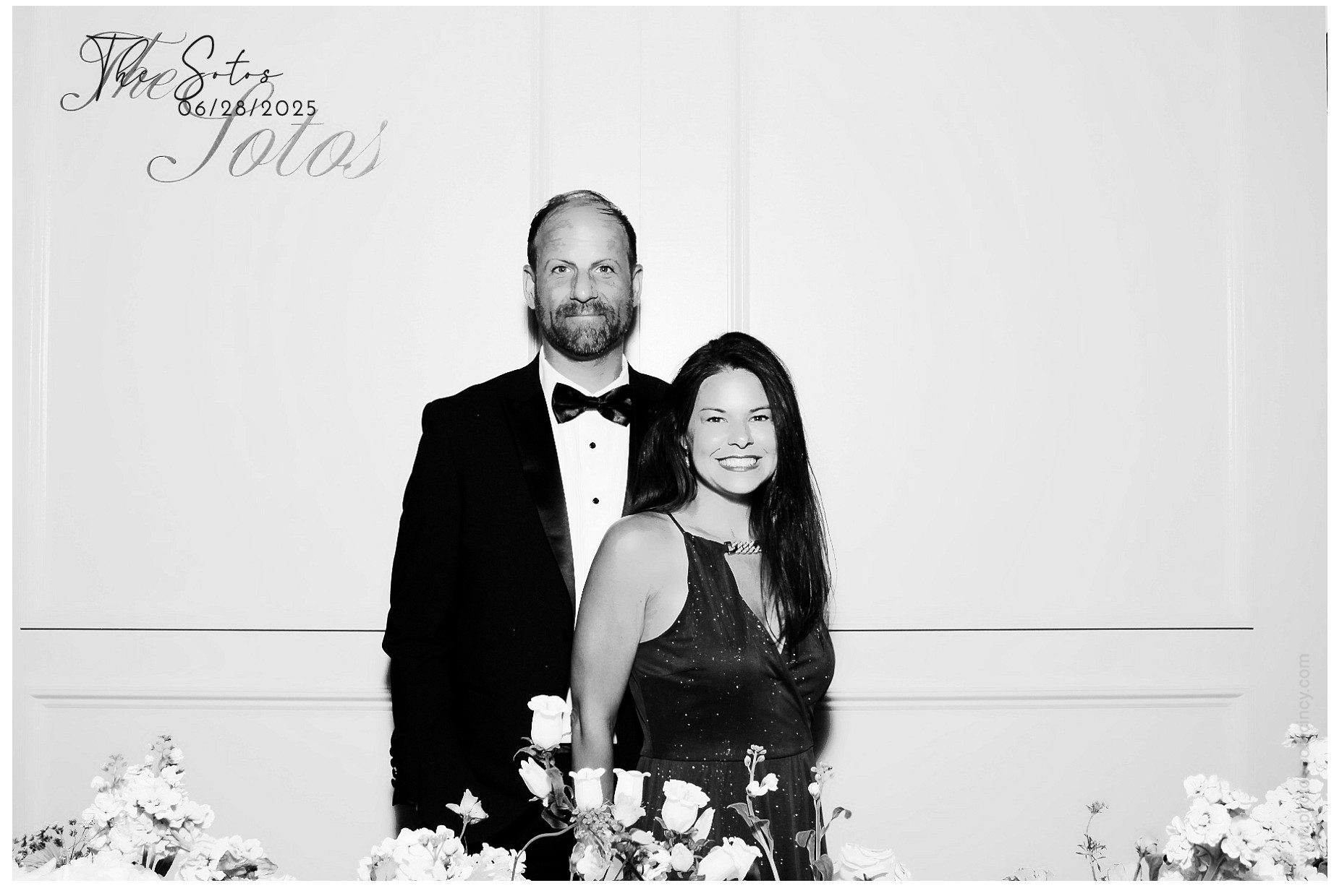 The Soto's | View more photos from the event at gallery.photoboothcincy.com/u/PhotoBoothCincy/The-Sotos